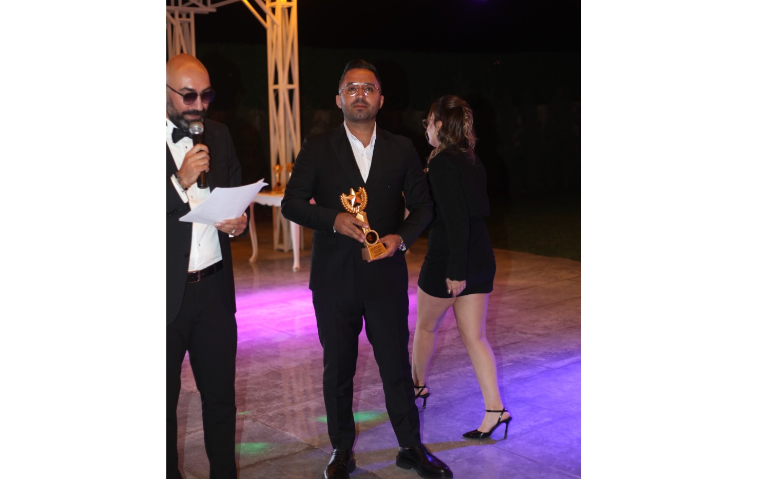 2025 MKK MEDYA LİA AWARDS & FASHION ÖNEMLİ İSİMLERE EV SAHİPLİĞİ YAPTI.